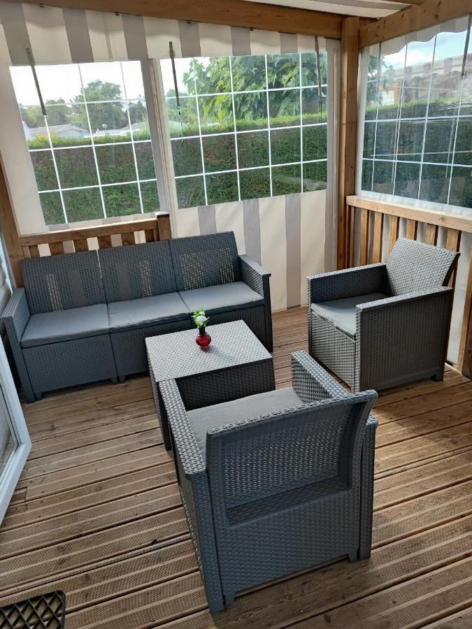Mobilhome 741 Les Charmettes,3Ch,2Sdb,Lave Linge,Lave Vaisselle,Clim,2Wc Les Mathes Eksteriør billede